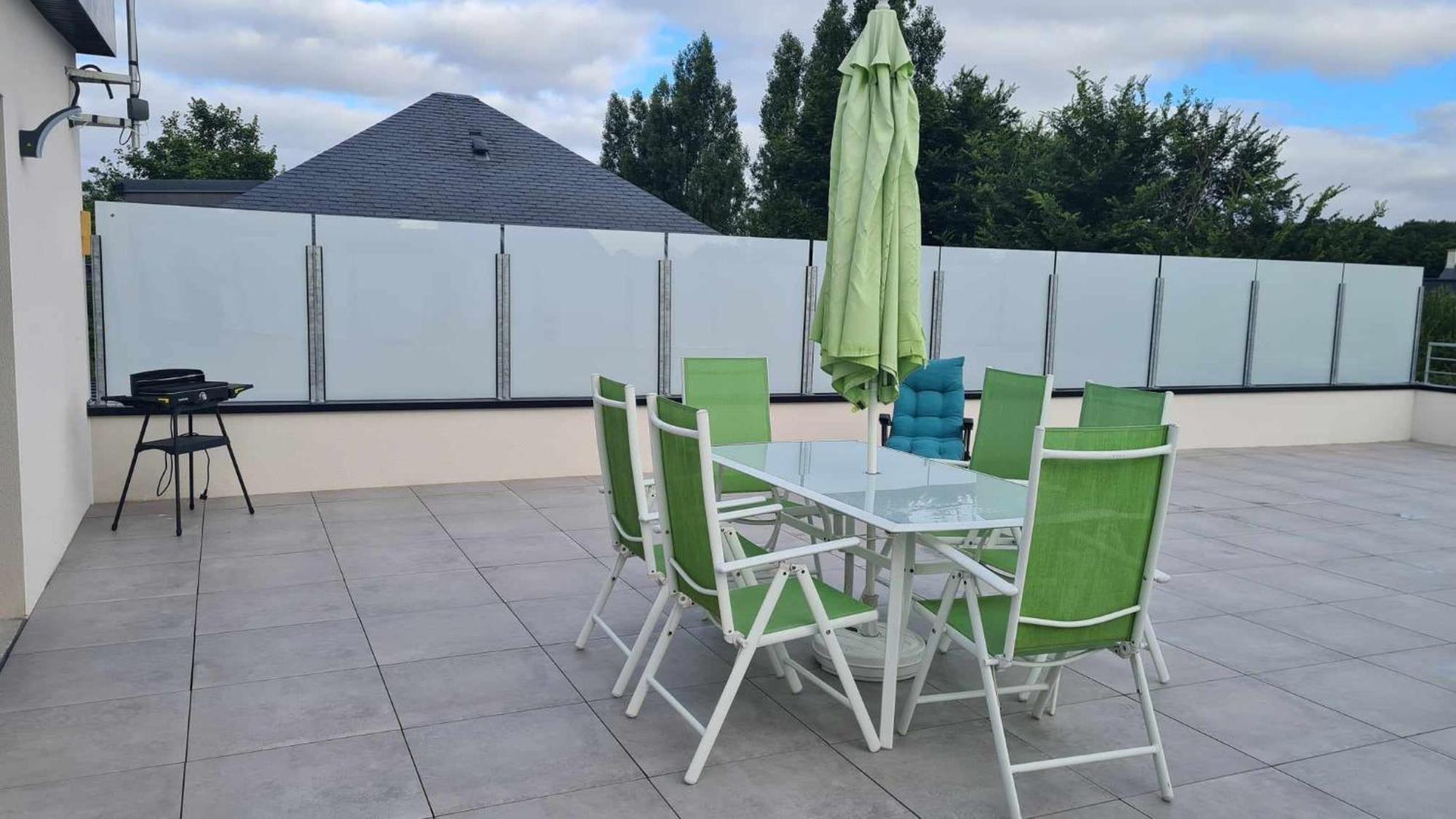 Location Saisonniere Pres De La Mer Avec Rooftop Riantec Exterior photo